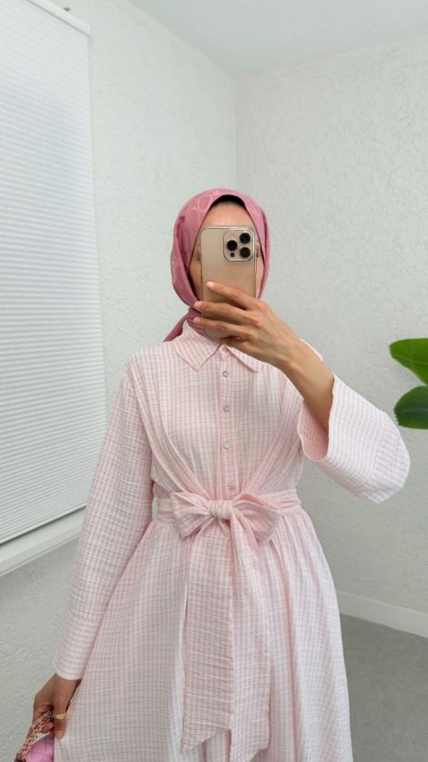 This elegant modest women’s dress from Attai (ATTAI) stores is designed for outings, offering a cool, comfortable, and seasonal style, available in various colors and designs to suit all sizes